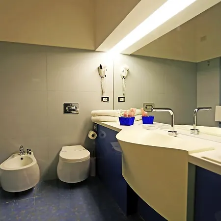 Hotel Zafran Boutique 4*
