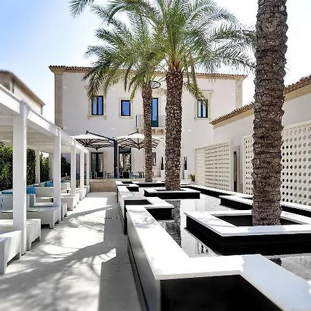 Zafran Boutique Hotel