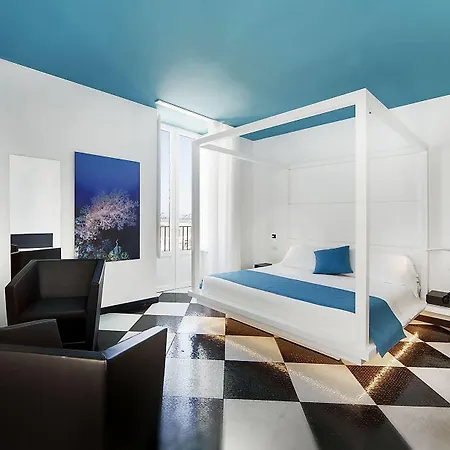 Hotel Zafran Boutique 4*